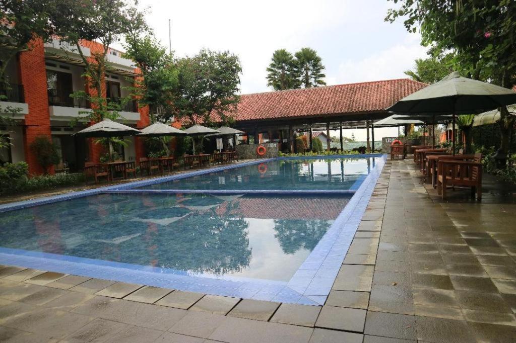 วิลลา บูกิต ปินุส Hotel โบกอร์ ภายนอก รูปภาพ