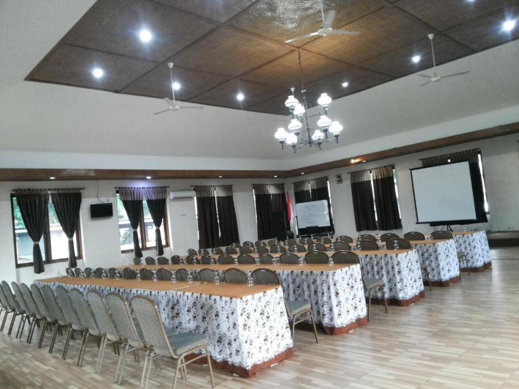 วิลลา บูกิต ปินุส Hotel โบกอร์ ภายนอก รูปภาพ